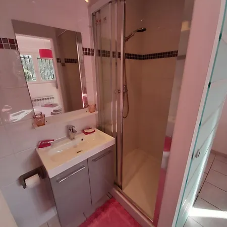 Mouchette Prázdninový dům